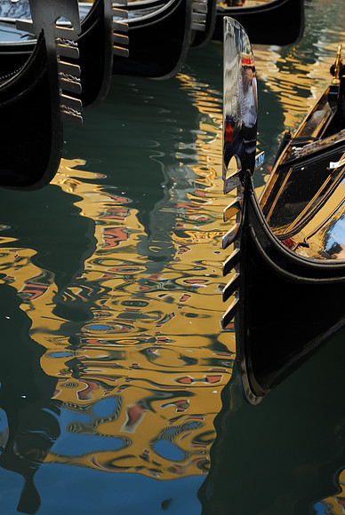 Reflection Gondolier in Farro
