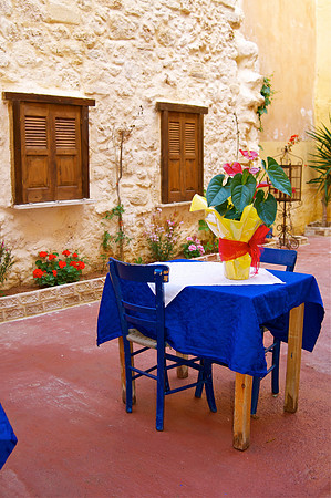 Dining in Splantzia