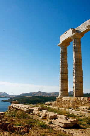 Columns to the Sea