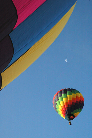 Moonset Ballooning